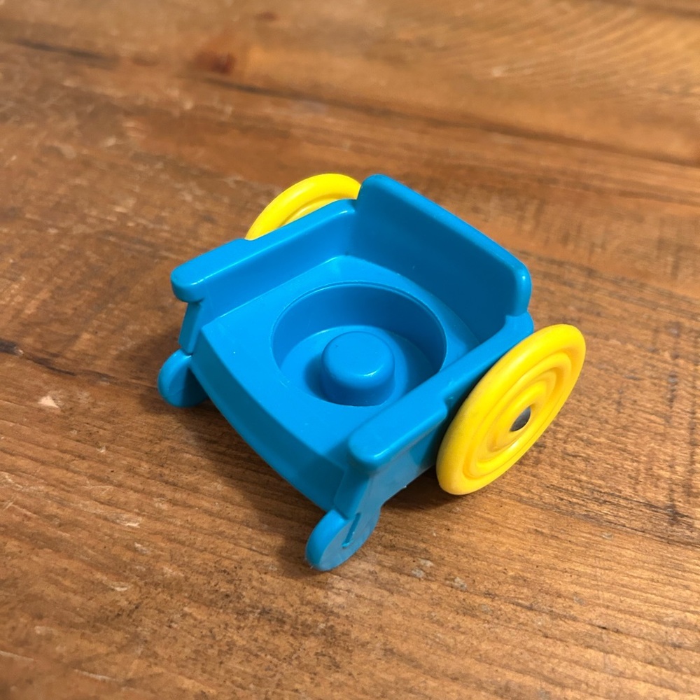 Fisher Price Little People 1995 Turquoise Blue Wheelchair as is